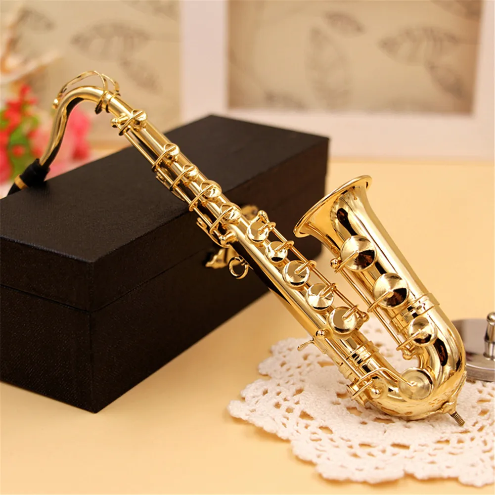 Mini Saxophone Model Musical Instrument Copper Brooch Miniature Desk Decor Displ