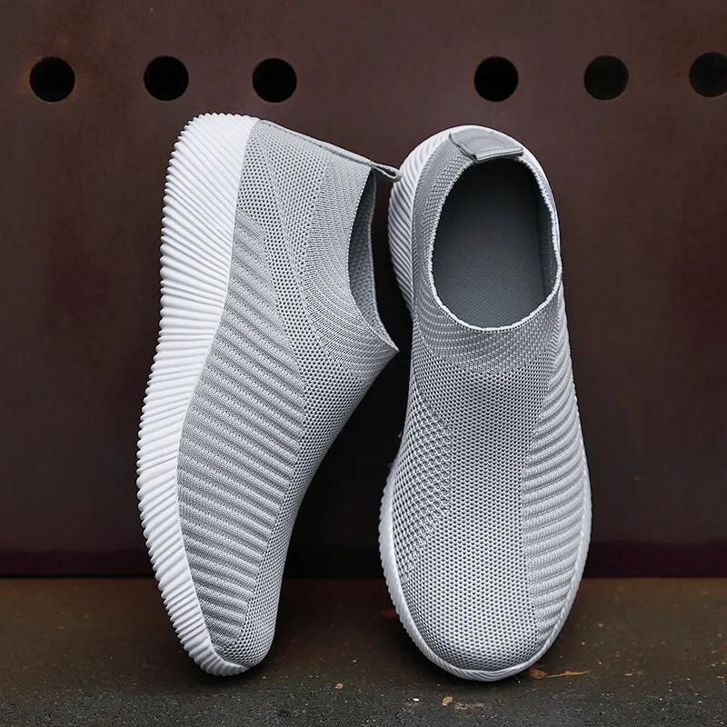 Women Vulcanized Shoes High Quality Women Sneakers Slip On Flats Shoes Women Loa