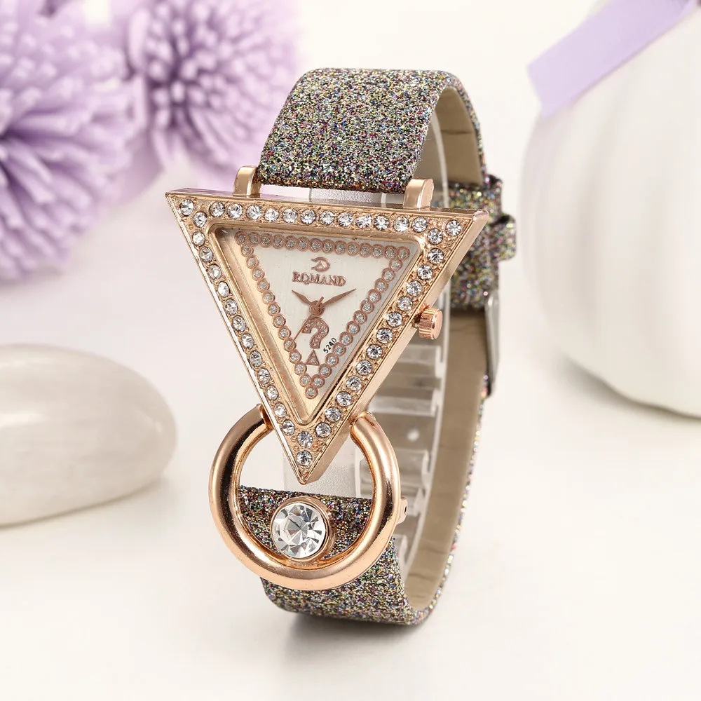 2020 Fashion Triangle Watches Women Luxury Diamond Watches Ladies Quartz Wristwa