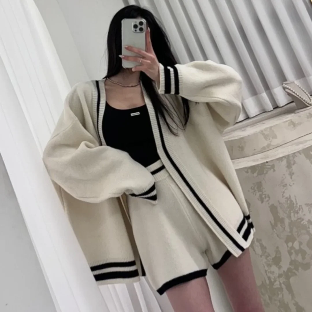 Dongdaemunage-reducingloose-fitv-neckcolor Blockzip-upknitted CardigansweaterCar