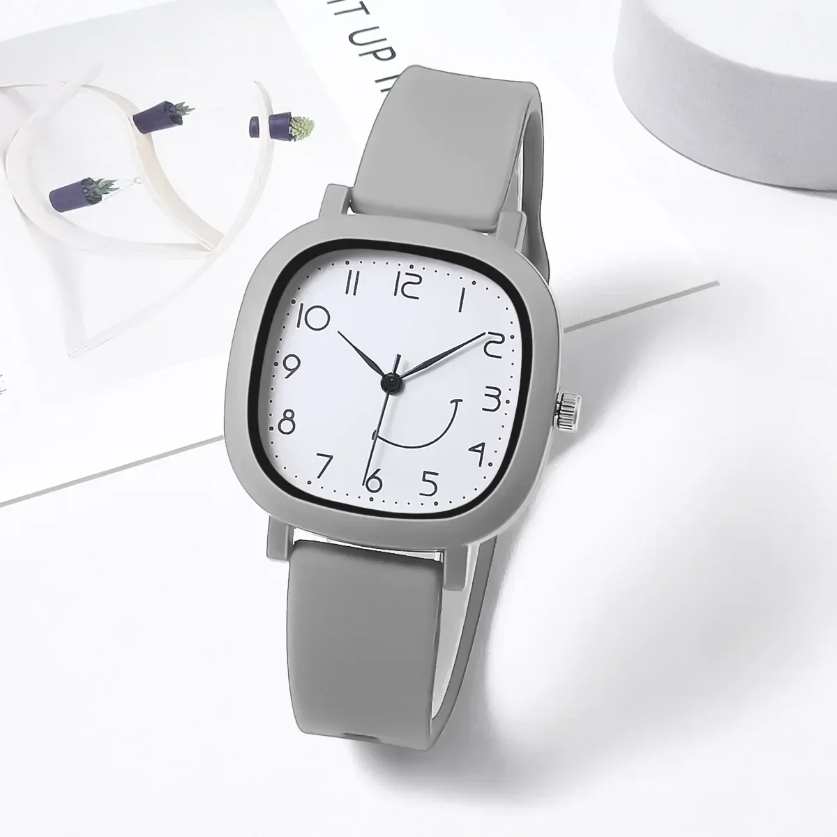 Brand Women Quartz Watches New Jelly Colored Silicone Strap Student Sports Watch