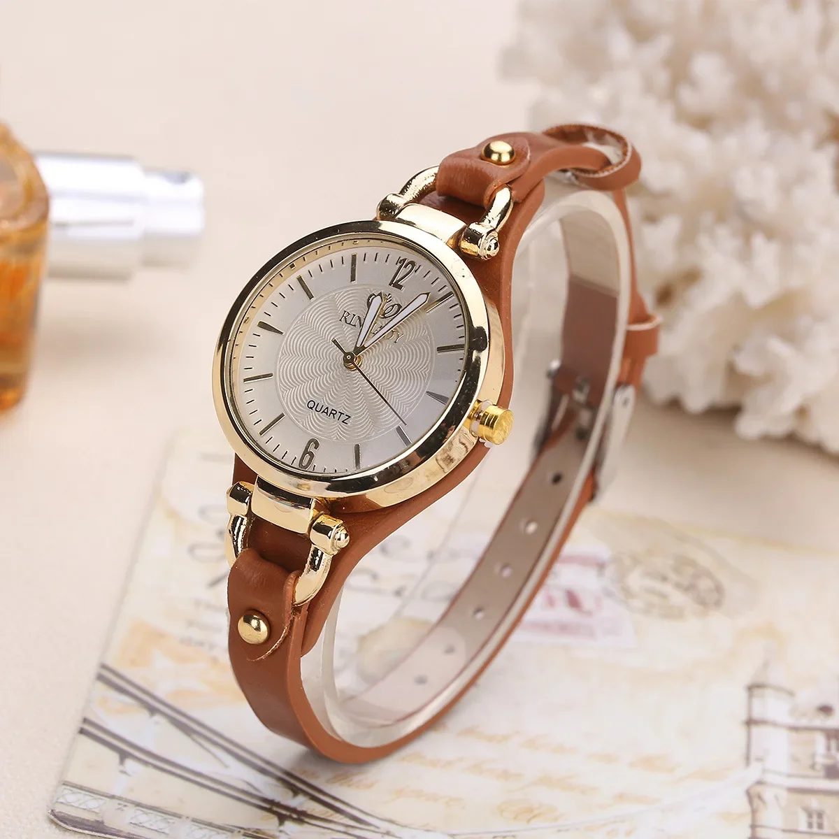 2024 Quartz Watch Women PU Leather Thin Strap Wristwatch Ladies Watches Solid Co