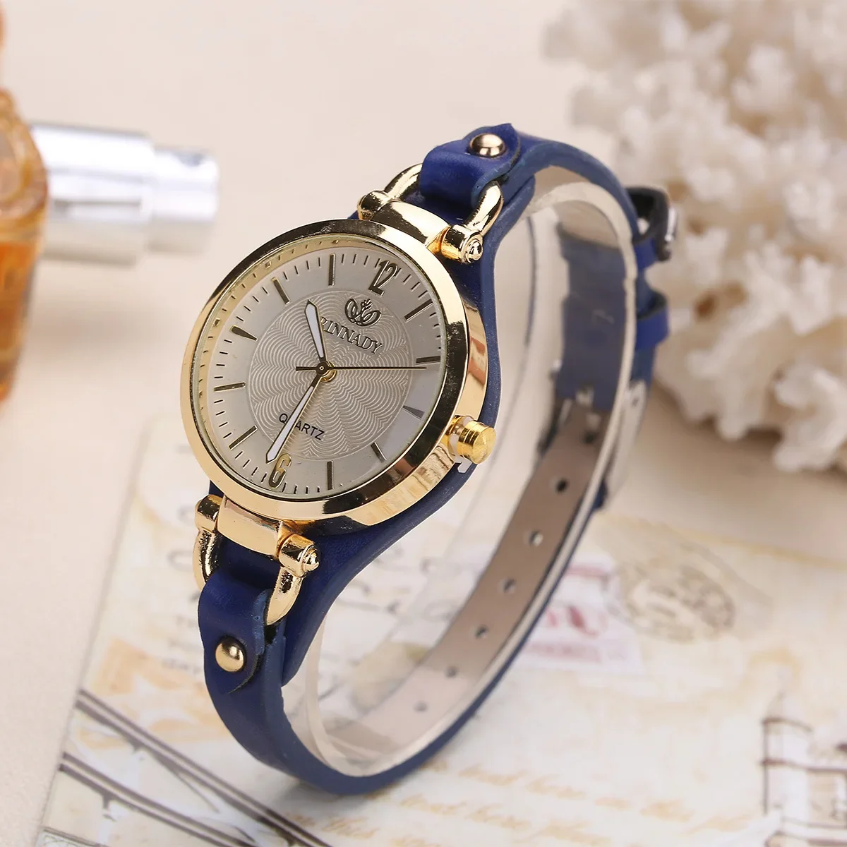 High Quality Ladies Watch Elegant Leather Strap Quartz Watch for Women New Casua