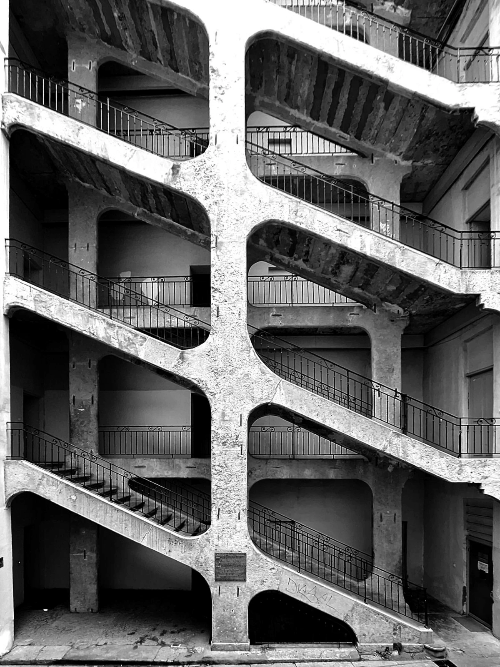 Cour des Voraces
