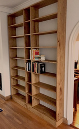 2016: Boekenkast (eikenhout)