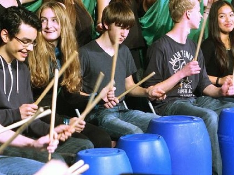 Bucketdrumming