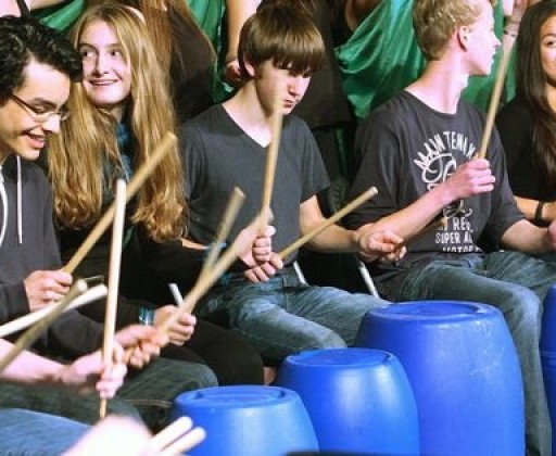 Bucketdrumming