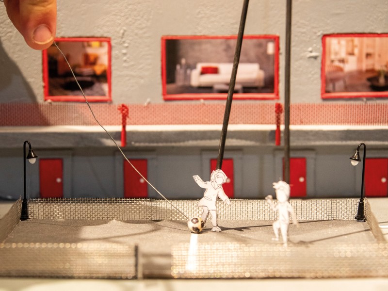 STORM 05 IJsbeerINC Foto Moon Saris 7710