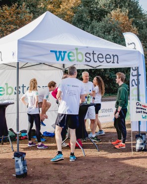 Websteen tijdens de deelname aan de Wolfskamerloop van 2022