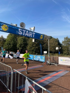 Websteen tijdens de deelname aan de Wolfskamerloop van 2022