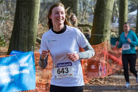 Medewerkers van Websteen tijdens het hardlopen.