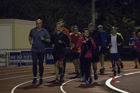 Tijdens de hardloop clinic bij de atletiek vereniging AV Zuidwal.