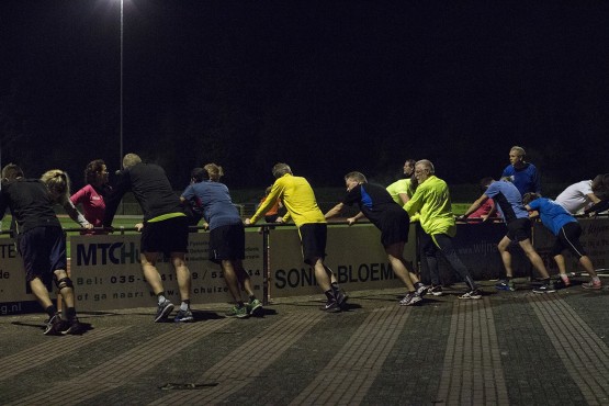 Tijdens de hardloop clinic bij de atletiek vereniging AV Zuidwal.