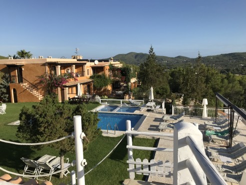 Medewerkers van Websteen tijdens hun trip naar Ibiza.