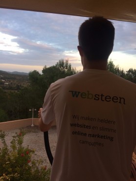 Medewerkers van Websteen tijdens hun trip naar Ibiza.