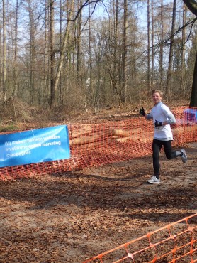 Medewerkers van Websteen tijdens het hardlopen.