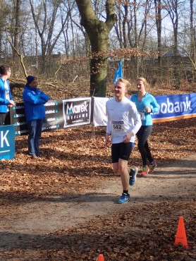 Medewerkers van Websteen tijdens het hardlopen.