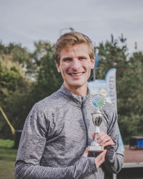 Websteen in actie tijdens de Wolfskamerloop 2019.