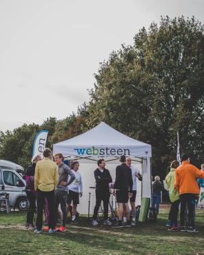 Websteen in actie tijdens de Wolfskamerloop 2019.