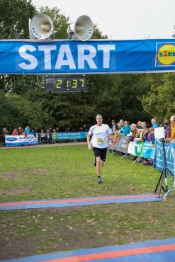 Websteen in actie tijdens de Wolfskamerloop 2019.