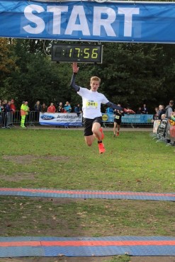 Websteen in actie tijdens de Wolfskamerloop 2019.