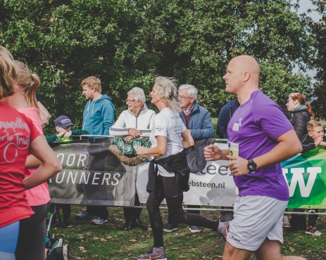 Websteen in actie tijdens de Wolfskamerloop 2019.