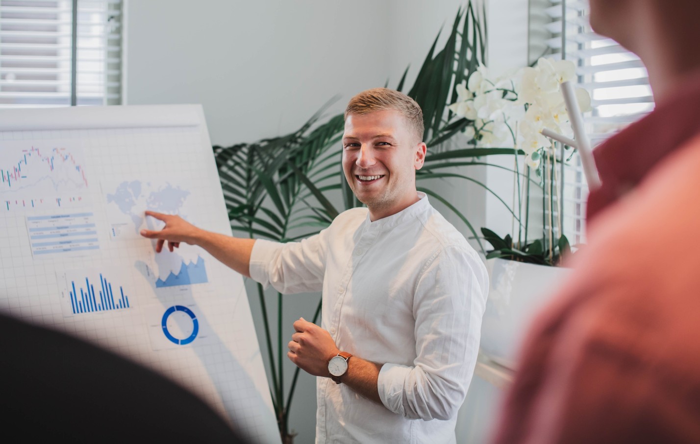 Onze online marketeers geven uitleg over website-optimalisatie en marketing consultancy.
