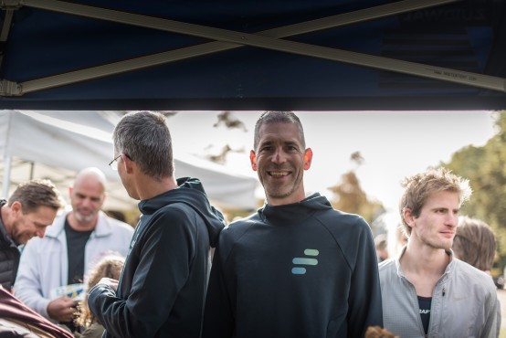 Websteen aanwezig en goudsponsor van de 10e Wolfskamerloop