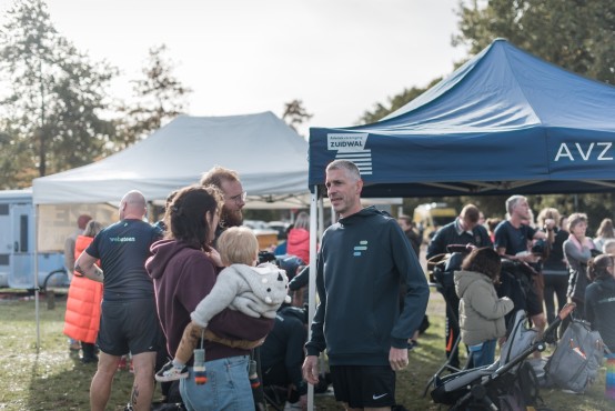 Websteen aanwezig en goudsponsor van de 10e Wolfskamerloop