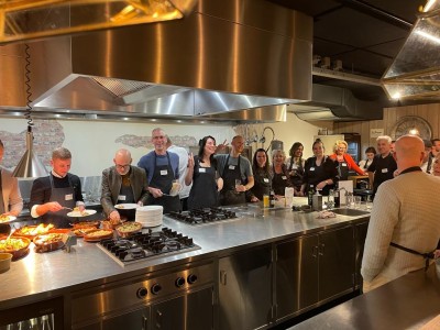 Partnerevent van Websteen waarbij een Tapas Kookworkshop word gegeven in beeld