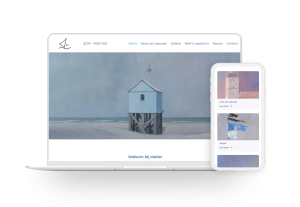 Laptop en telefoon met daarop de website van Atelier ‘2 Blauwe Matrozen’