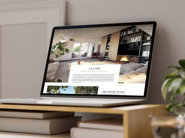 Macbook met de website van La Gare - Laren in beeld