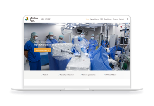 Laptop en telefoon met daarop de website van Medical Parc