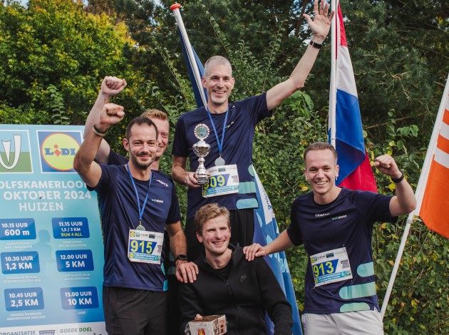 Foto huldiging Wolfskamerloop Websteen