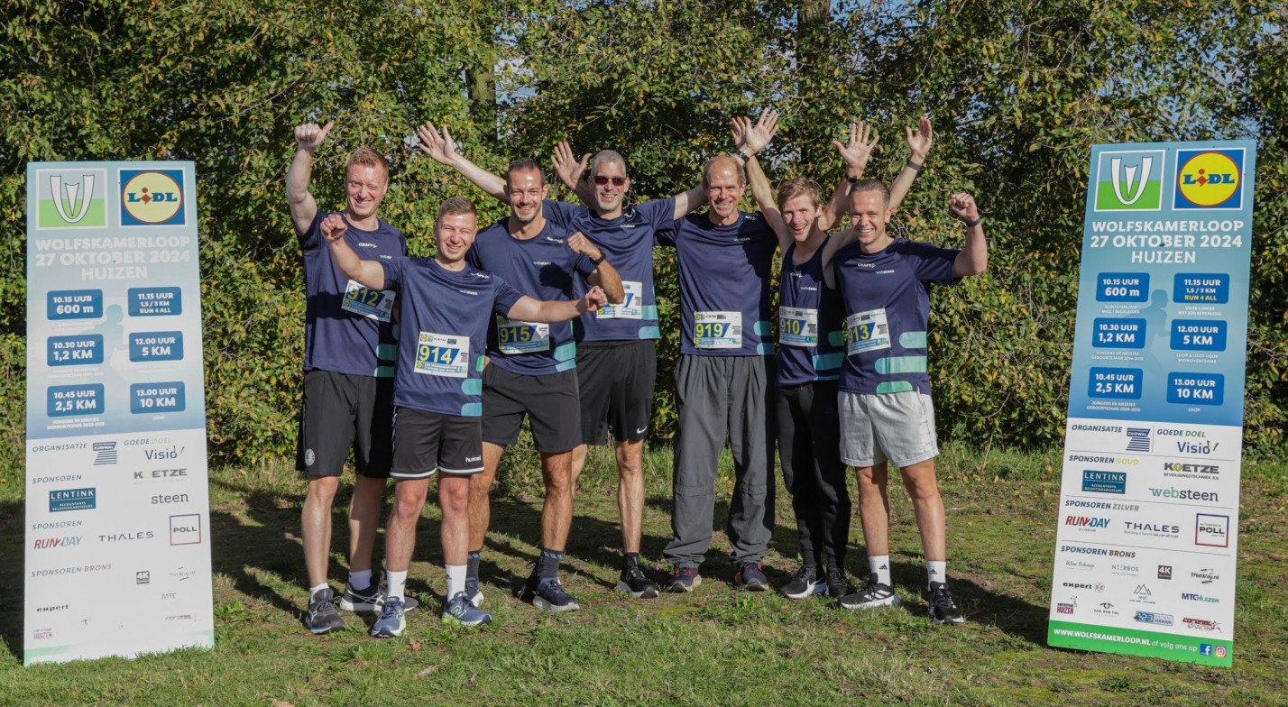 Foto huldiging Wolfskamerloop Websteen