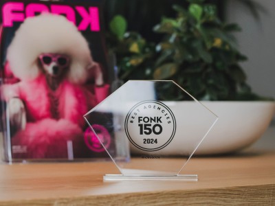 De erkenning van deelname FONK150 op het bureau op ons kantoor