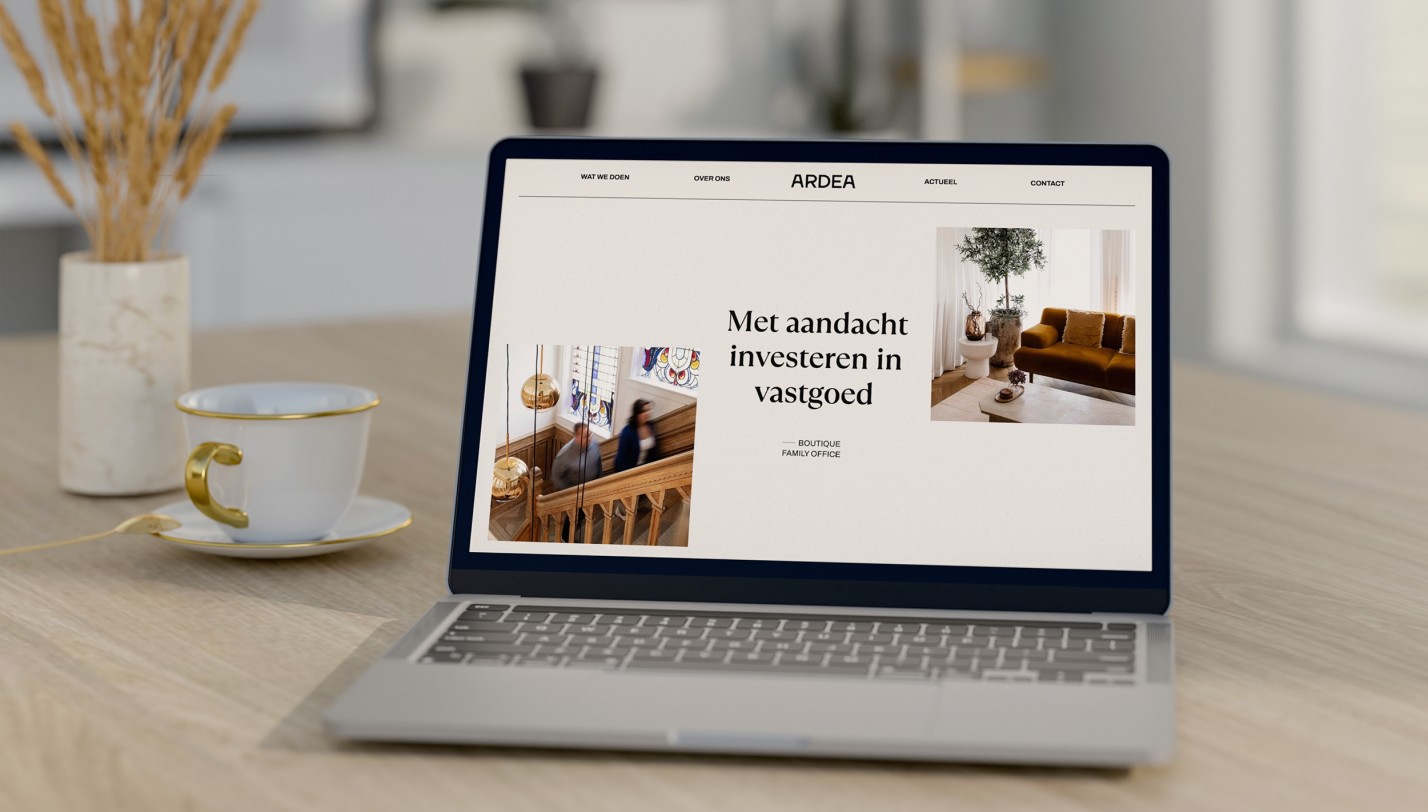 Macbook met de website van Ardea Vastgoed in beeld