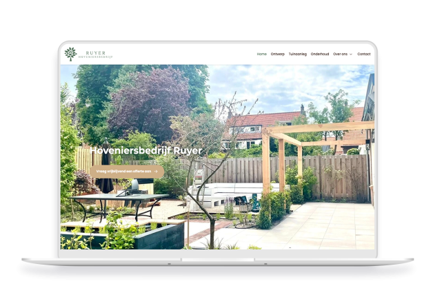 Laptop en telefoon met daarop de website van Hoveniersbedrijf Ruyer
