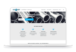 Laptop en telefoon met daarop de website van Innomet B.V.