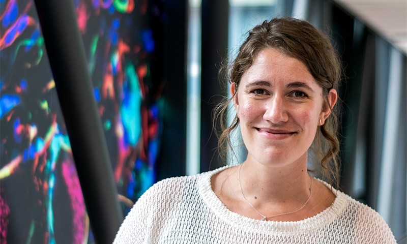 Portrait photo of Mignon de Goeij, coordinator at the Nederlandse Hersenbank