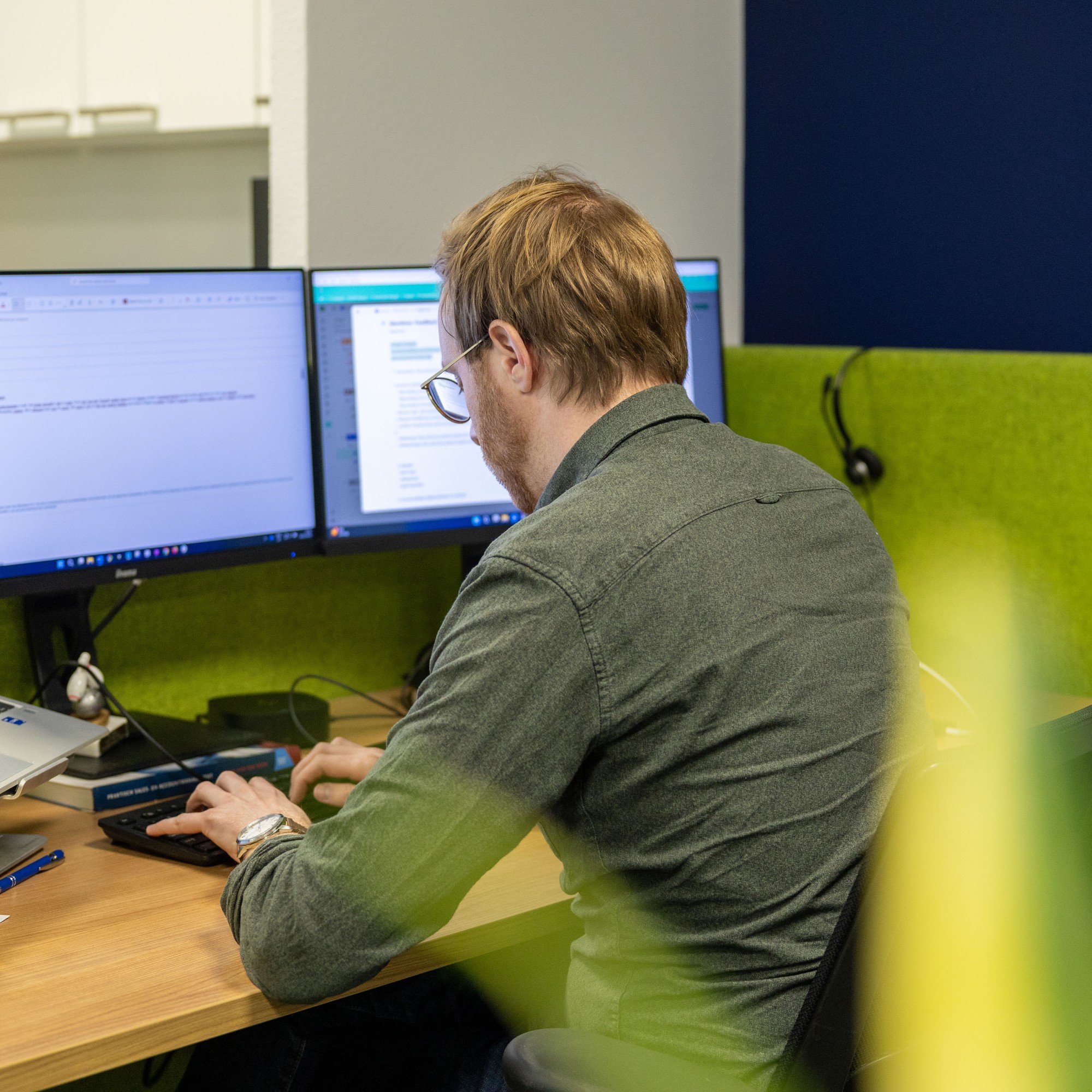 Lennart is hard aan het werk