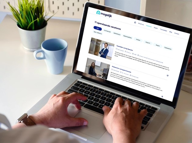 Laptop with a website for careers site of Mogelijk