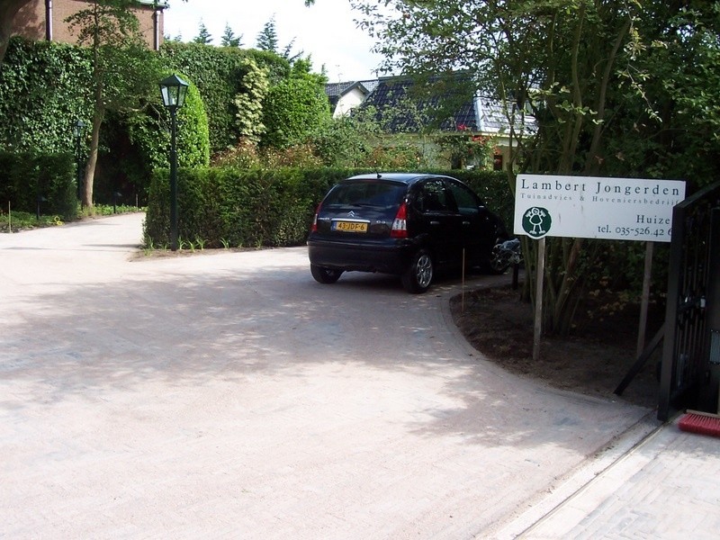 Bestrating bij Engweg te Huizen