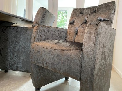 Luxe_velours_stoelen_met_capitons_1