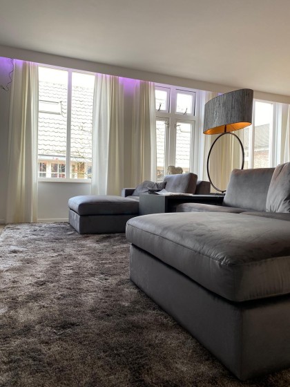 Velours_U_bank_op_maat_in_velvet_stfof