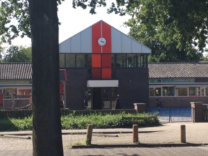 mees_reclame_veenendaal_gevelreclame_overlicht_pand