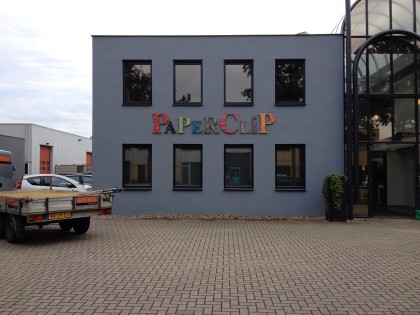 mees_reclame_veenendaal_gevelreclame_overlicht_paperclip