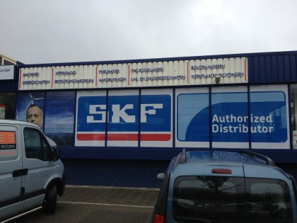 mees_reclame_veenendaal_gevelreclame_overlicht_skf