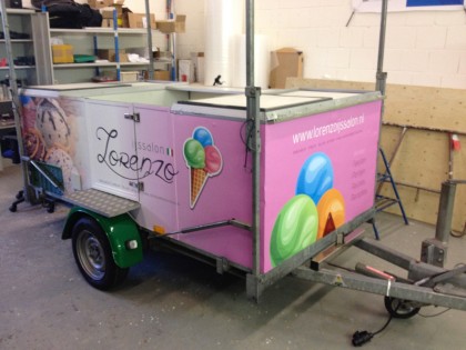 mees_reclame_veenendaal_ijskar_belettering_bedrukking_lorenzo