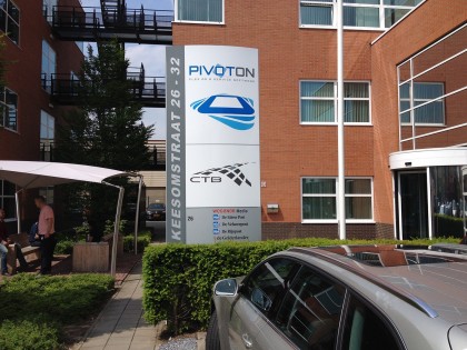 mees_reclame_veenendaal_in_en_outdoorreclame_pivoton